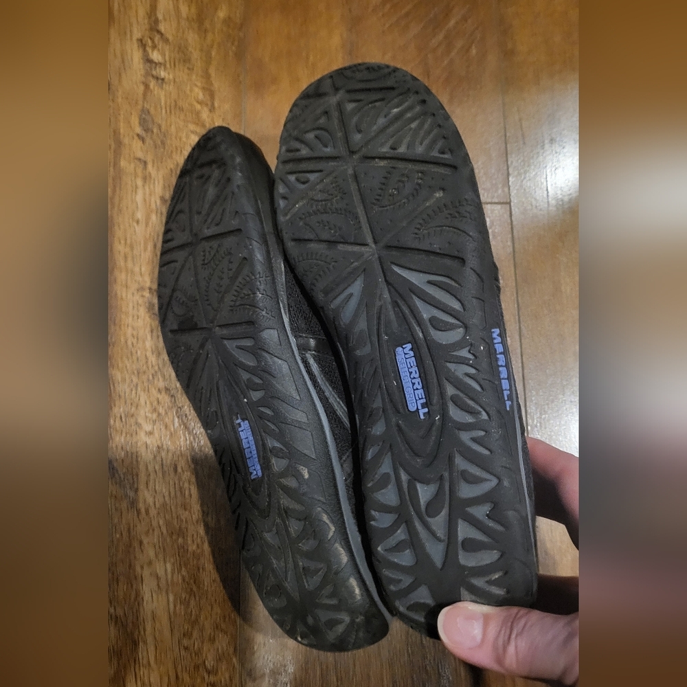 Merrell Mary Jane Slip-On Shoes in Black and Lavender.Select Grip. 9.5 - Picture 7 of 8